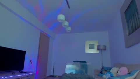 Snapshot of kylieety chatting on 01-31-25, 10:10 KYLIE online show from 01-31-25, 10:10