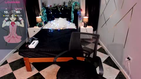 Snapshot of kyliejennerr_1 chatting on 12-23-24, 11:57 Kylie online show from 12-23-24, 11:57