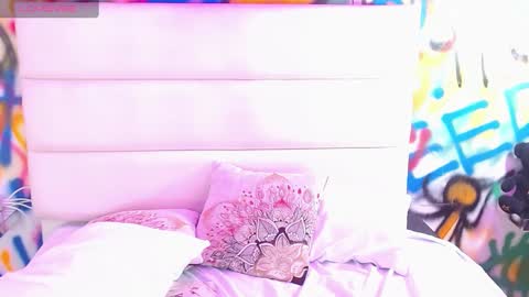 Kylie online show from 01-11-25, 05:07