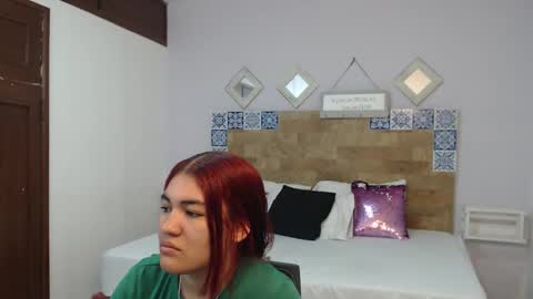 Kylie online show from 12-17-25, 10:54