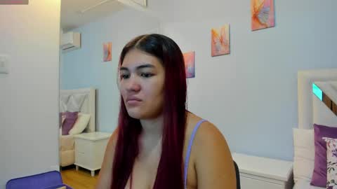 Kylie online show from 05-25-26, 10:54