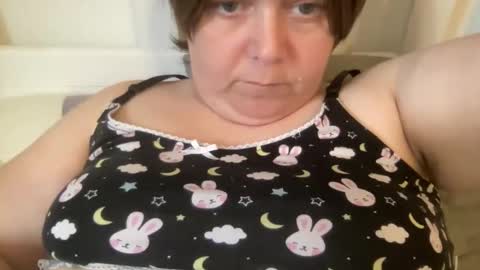 Snapshot of kylorencat chatting on 01-01-25, 02:09 KYLO online show from 01-01-25, 02:09