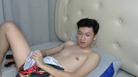 Snapshot of kymer24 chatting on 12-11-24, 11:41 john online show from 12-11-24, 11:41