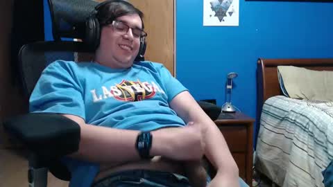 Call me Kyou key-yo online show from 01-21-25, 03:04