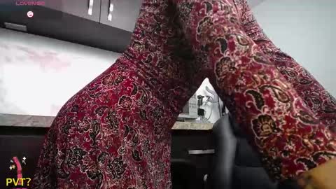 Snapshot of kyra_jeet chatting on 02-10-26, 12:53 Kyra online show from 02-10-26, 12:53