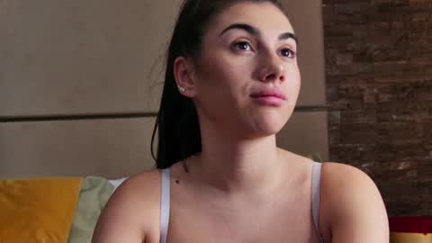 Kyra online show from 01-12-25, 01:32