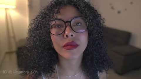 schedule 300 pm - 1100pm colombia time online show from 11-11-25, 10:43