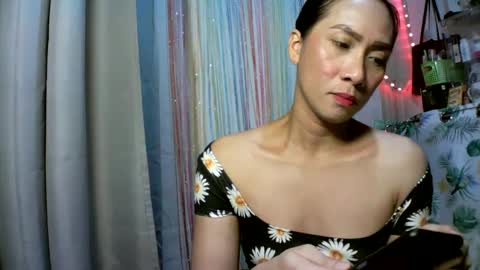 Snapshot of kyutshyne chatting on 02-17-25, 03:25 kyutshyne online show from 02-17-25, 03:25