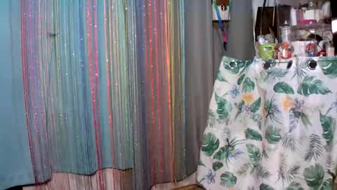 Snapshot of kyutshyne chatting on 03-12-25, 06:22 kyutshyne online show from 03-12-25, 06:22