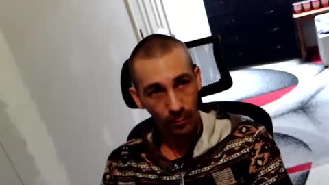 l1v1nth3dr3am online show from 03-25-26, 12:11