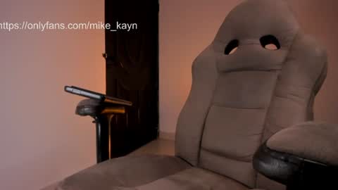 Snapshot of l3m0nb0y_ chatting on 06-30-26, 10:33 l3m0nb0y_ online show from 06-30-26, 10:33