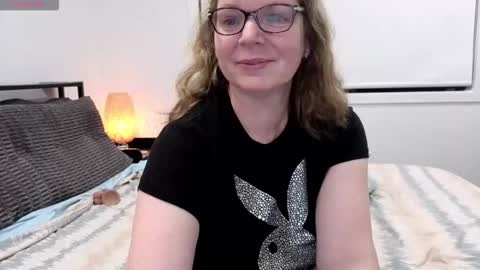 l4dyc4pricorn76 online show from 04-05-26, 01:08