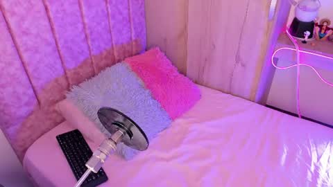 lana  foxx Model  independient online show from 07-12-26, 10:34