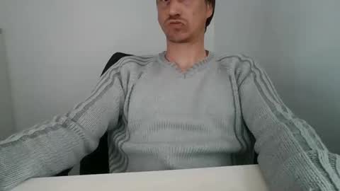 Snapshot of labelette007 chatting on 05-12-26, 01:41 labelette007 online show from 05-12-26, 01:41