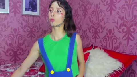 Snapshot of labellee_ chatting on 12-02-24, 07:49 LABELLE online show from 12-02-24, 07:49