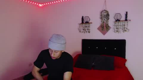 labrinthteasing online show from 04-16-26, 02:07