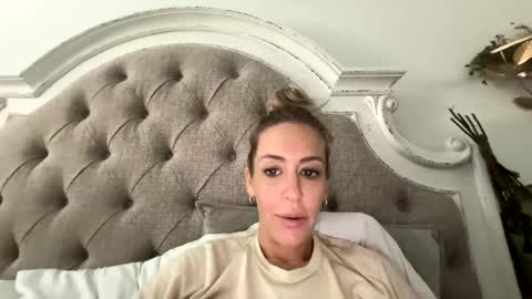 laceylayne96 online show from 05-26-26, 02:13