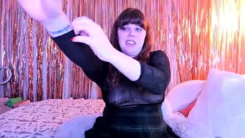 Chelsea Poe online show from 12-16-24, 09:52