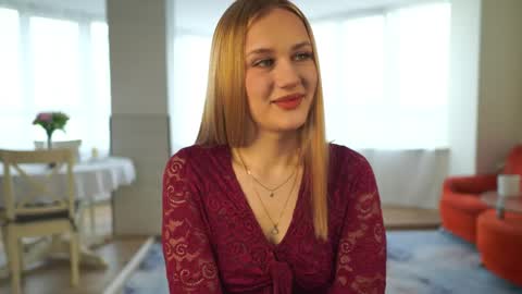 Snapshot of lachelleellwanger chatting on 06-04-26, 05:13 Kate online show from 06-04-26, 05:13