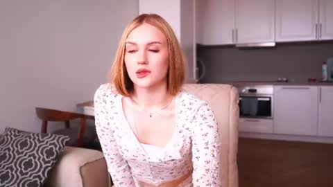 Snapshot of lachelleellwanger chatting on 07-07-26, 06:27 Kate online show from 07-07-26, 06:27