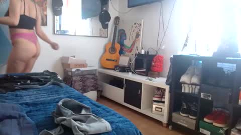 lachicadeldiablo online show from 04-06-26, 11:11