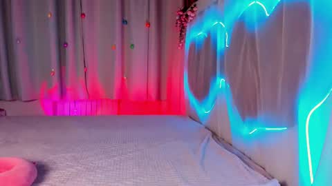 Snapshot of lada2k4 chatting on 07-05-26, 05:03 Lada online show from 07-05-26, 05:03