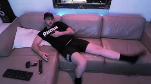 Hectic online show from 01-09-25, 05:22