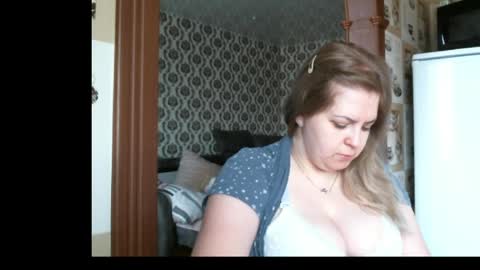 Snapshot of lady_cute_cat chatting on 05-04-26, 02:29 lady cute cat29 online show from 05-04-26, 02:29