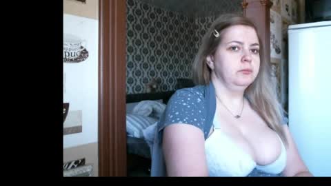 Snapshot of lady_cute_cat chatting on 05-06-26, 02:19 lady cute cat29 online show from 05-06-26, 02:19