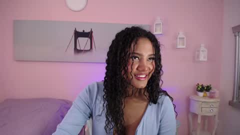 Karla - Instagram   lady karla1 online show from 01-11-25, 04:25