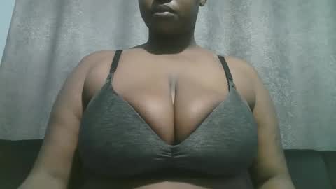 lady_dearra online show from 11-22-25, 01:37