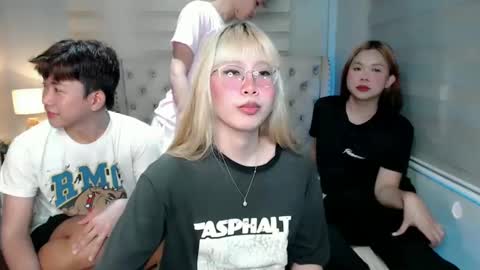 Snapshot of lady_galacticax chatting on 02-08-25, 06:01    online show from 02-08-25, 06:01