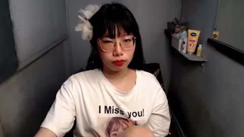 Snapshot of lady_galacticax chatting on 02-20-25, 01:46    online show from 02-20-25, 01:46