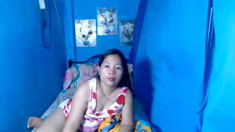 Snapshot of lady_in_bed69 chatting on 05-21-26, 11:23 lady_in_bed69 online show from 05-21-26, 11:23