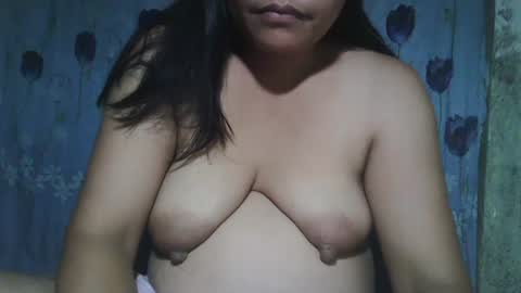 lady_love063 online show from 10-04-25, 01:42