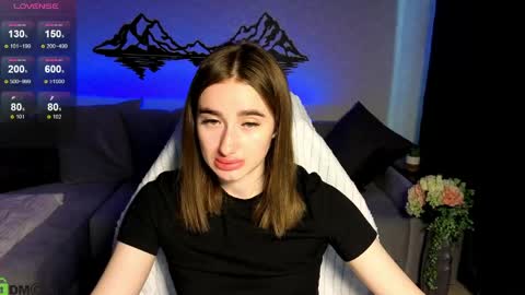 Olivia online show from 05-27-26, 01:13