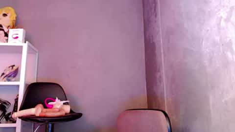 Snapshot of lady_of_pleasure28 chatting on 07-10-26, 06:43 Ella online show from 07-10-26, 06:43