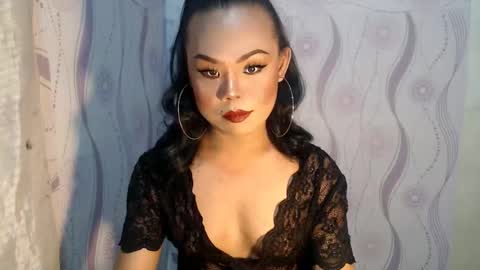 lady_shane26 online show from 05-01-26, 12:21