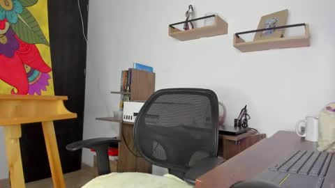 Snapshot of lady_sophie01 chatting on 09-27-25, 06:46 Sophie online show from 09-27-25, 06:46