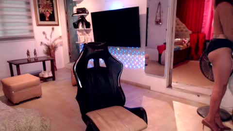 M MMY online show from 01-24-25, 06:24