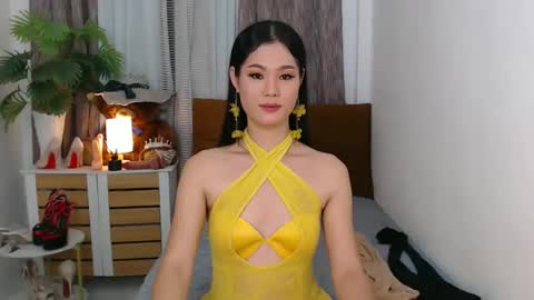 Snapshot of lady_trix000 chatting on 11-22-25, 09:03 Trix online show from 11-22-25, 09:03