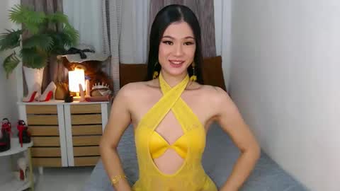 Snapshot of lady_trix000 chatting on 11-25-25, 09:48 Trix online show from 11-25-25, 09:48