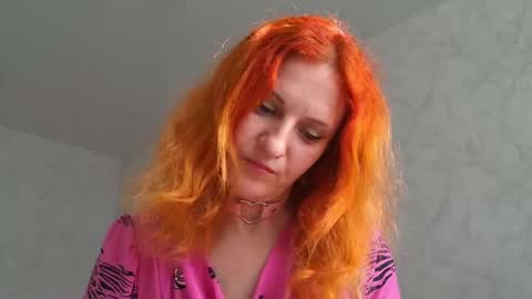 Sima Ladybigsmile online show from 03-02-26, 07:15