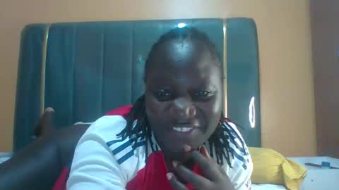 Snapshot of ladyblossoms19 chatting on 04-25-26, 12:02 lindah32 online show from 04-25-26, 12:02
