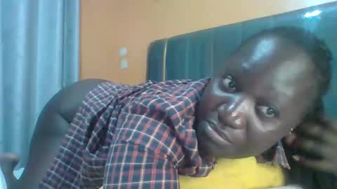 Snapshot of ladyblossoms19 chatting on 04-27-26, 06:50 lindah32 online show from 04-27-26, 06:50