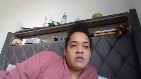 Stephanie online show from 01-02-25, 06:34