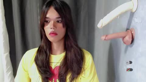 Snapshot of ladyelegant_ chatting on 12-08-24, 02:28 Cristine online show from 12-08-24, 02:28