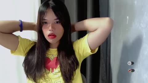 Snapshot of ladyelegant_ chatting on 12-23-24, 11:17 Cristine online show from 12-23-24, 11:17