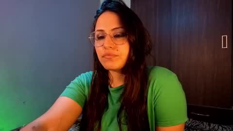 Gwen online show from 03-29-26, 02:44