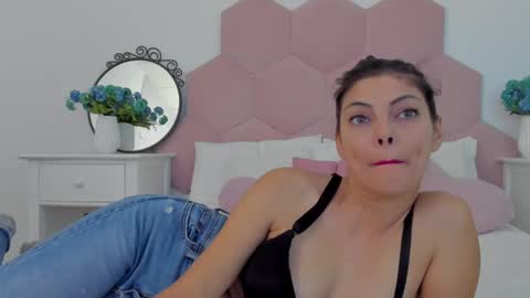 Lia online show from 01-08-25, 08:16